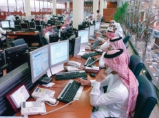 «الشورى» يشجع السعوديات على الاستثمار في الصناعة